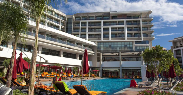 the-sense-de-luxe-hotel-26866672a56ac7ca.jpeg