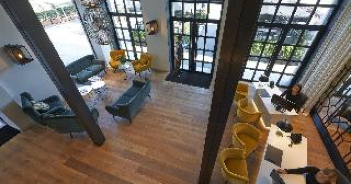 the-serras-hotel-barcelona-d85200ee2dd36965.jpeg
