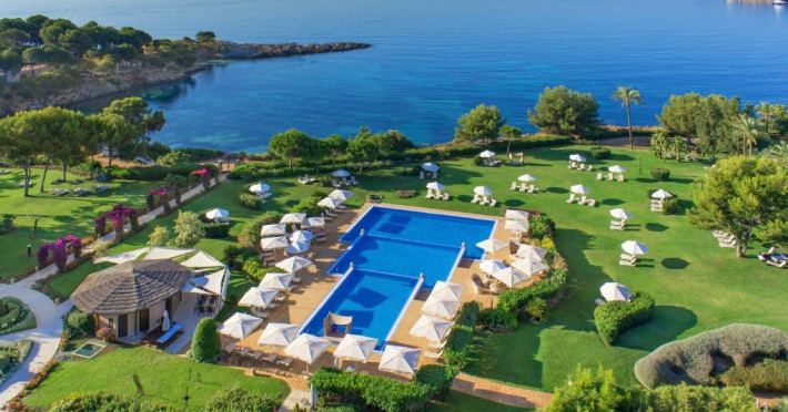 The St. Regis Mardavall Mallorca Resort