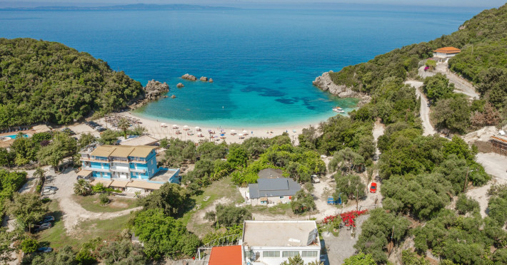 theros-blu-parga-5af701bccba25638.jpeg