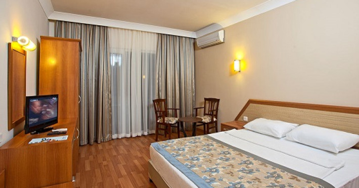 titan-garden-hotel-b66dbd7398212b6c.jpeg