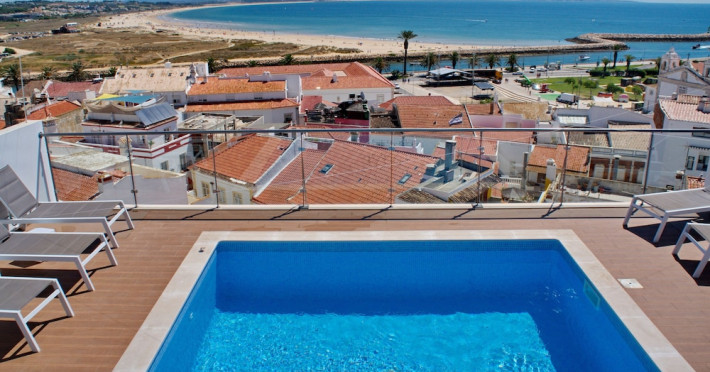 top-city-hostel-suites-f3458afee7f241b0.jpeg