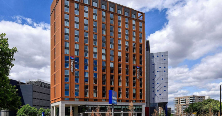 travelodge-london-docklands-central-ff308e0e74bf0b97.png