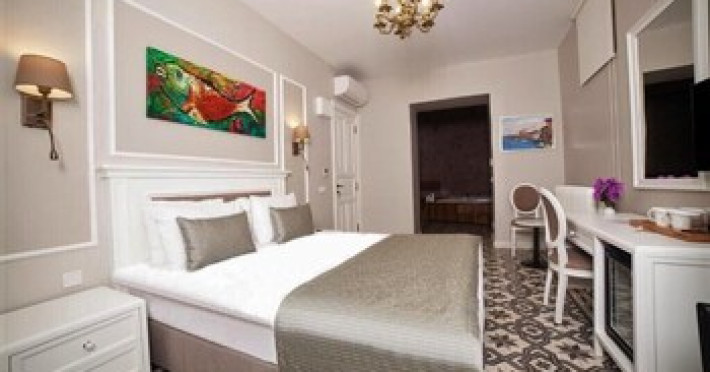 triada-hotel-buyukada-9d7166d83272ad24.jpeg