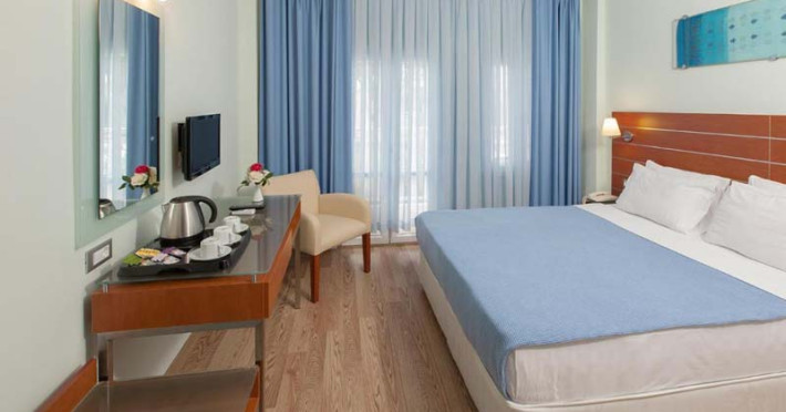 tui-blue-sherwood-belek-61f6f0d77fc63fc7.jpeg