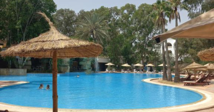 tunisia-lodge-a1d2ec05d42ad8ba.jpeg