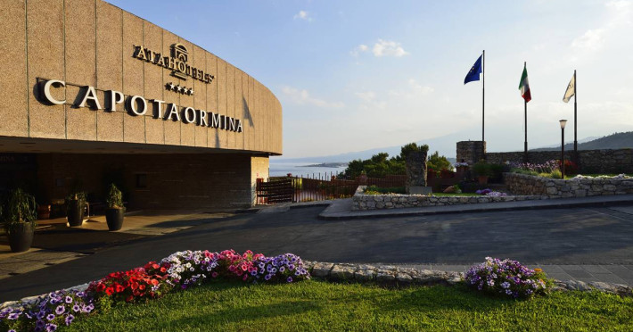 unahotels-capotaormina-8dc4d7cee0434016.jpeg