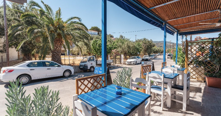 Parthenon Studio Apartments, Anaxos