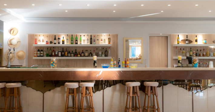 LIVADI NAFSIKA HOTEL (Dassia) (C)