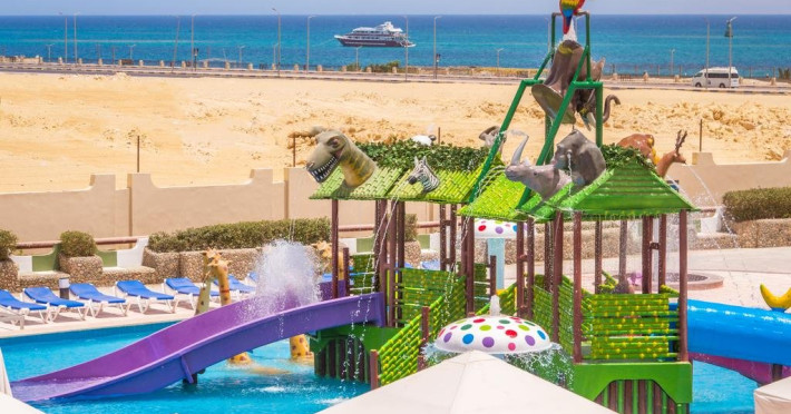 SUNNY DAYS RESORT SPA AND AQUA PARK