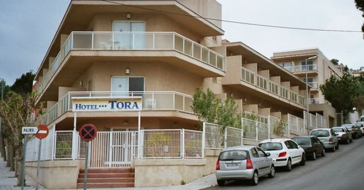 Hotel Tora