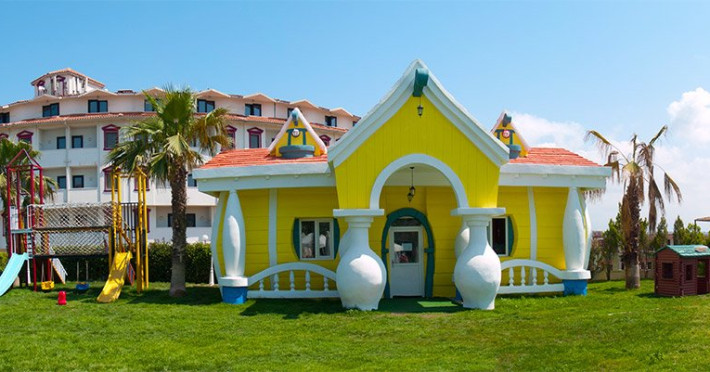 CESARS SIDE (EX. CESARS RESORT HOTEL)