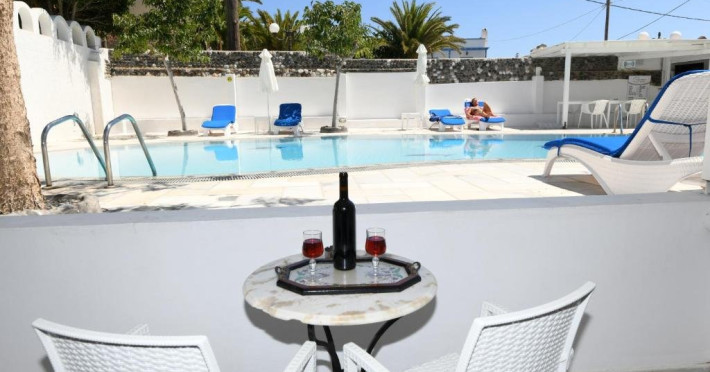 Sunflower Hotel Santorini (Kamari)