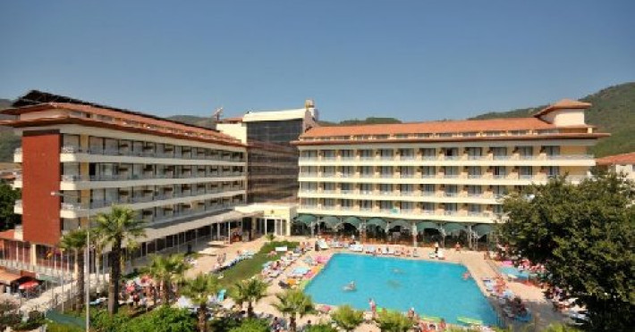 L ETOILE  BEACH HOTEL