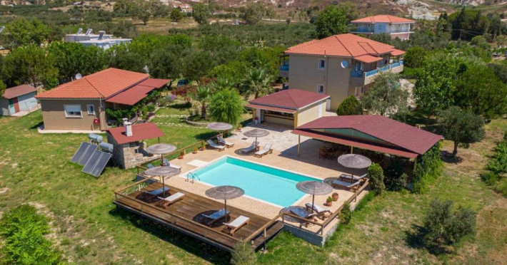 Aggelinas Apartments 3*