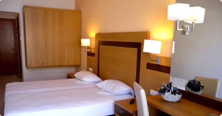 Africa (recomandat 2* superior)