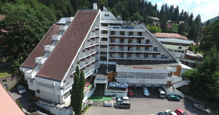 HOTEL TUSNAD