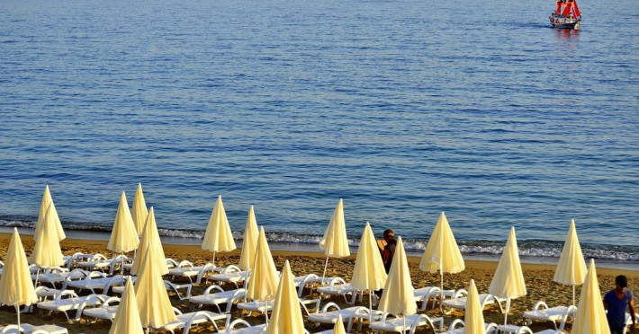 AZURA DELUXE RESORT AND SPA