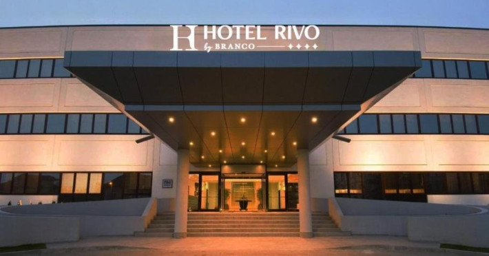 unitate-hotel-rivo-exterior-8addd77d26e5efa1.jpeg