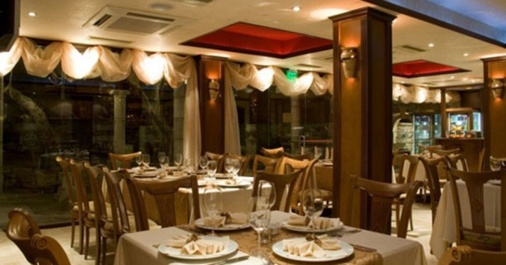 unitate-restaurant-72e4cd05356cf1cb.jpeg