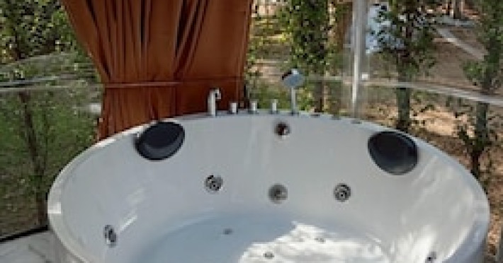 v20boutique-jacuzzi-hotel-dd667062e4ff9e32.jpeg