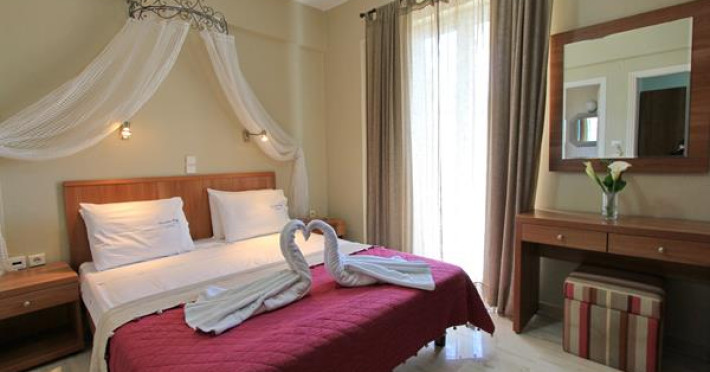 vassiliki-bay-hotel-87ba22aa02293566.jpeg
