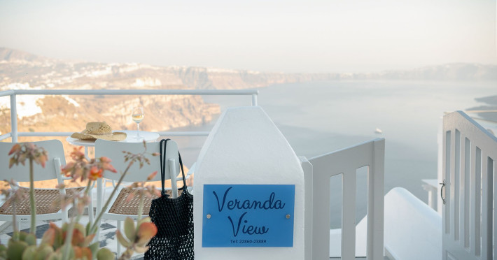 veranda-view-santorini-d6680ce5f33f2886.jpeg