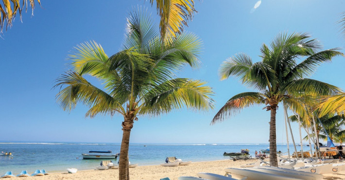 victoria-beachcomber-resort-spa-3ed4afe121c802df.jpeg