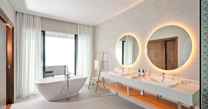 vila-de-apa-cu-baie-cu-jacuzzi-28d855528fec0107.jpeg