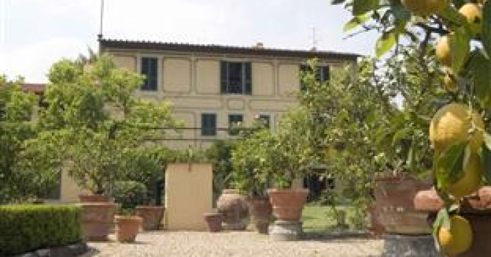 villa-ape-rosa-relais-8f7b4295b1d088be.jpeg