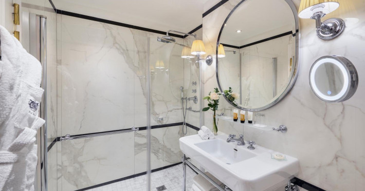 villa-montparnasse-hotel-4f01d7f17df9dd47.jpeg