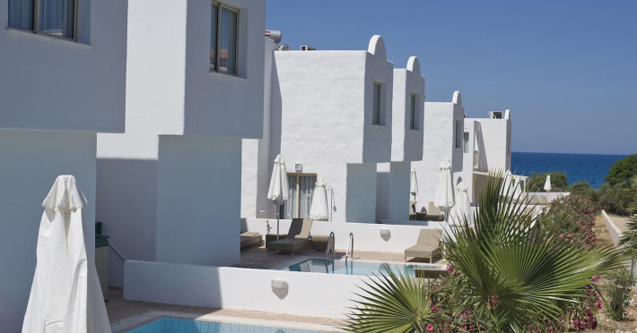 villas-althea-kalamies-f409c5180442bd0a.jpeg