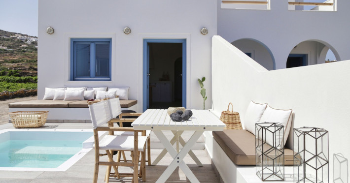 vino-houses-santorini-b8001bc864901dfe.jpeg