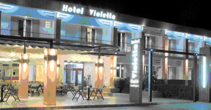 violetta-hotel-29e66a42d94048da.jpeg