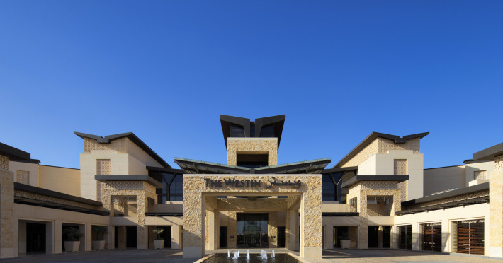 vogo-abu-dhabi-golf-resort-spa-f9215879bd7d81b5.jpeg