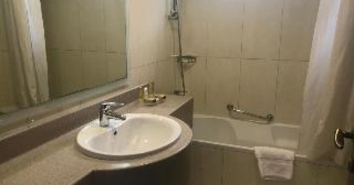 west-zone-plaza-hotel-apartment-427e294dfb670933.jpeg