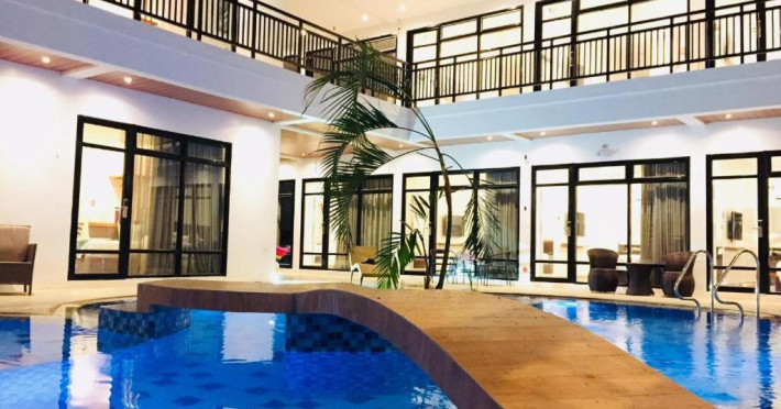 white-breeze-palawan-boutique-hotel-a9a82e0b53f1a99f.jpeg