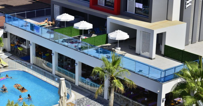 white-city-beach-hotel-94df44931943150e.jpeg