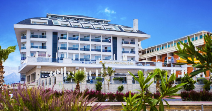 white-gold-hotel-spa-623597d2fcf80aef.jpeg