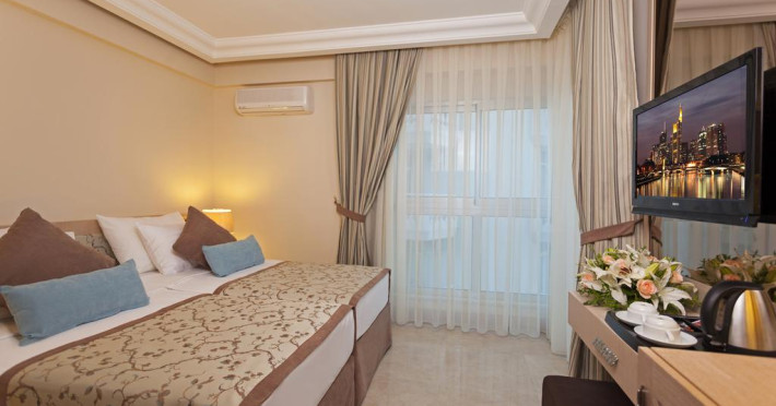 xperia-saray-beach-hotel-9c1aa228c0bfe5db.jpeg