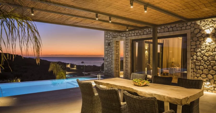 zeus-exclusive-villas-b91c6db8124284ab.png
