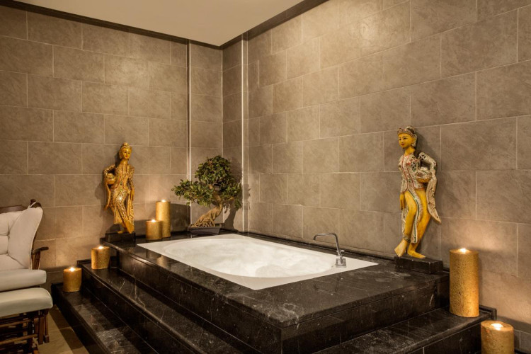 IC HOTELS RESIDENCE