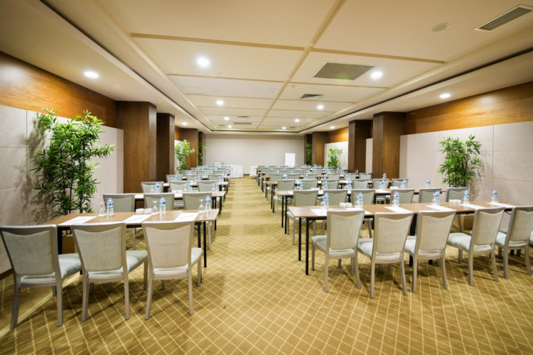 LIMAK LARA DE LUXE HOTEL & RESORT