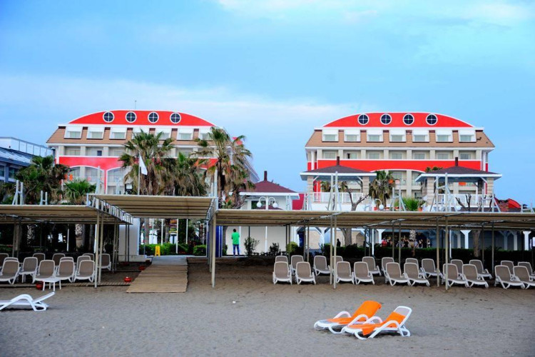 ORANGE COUNTY RESORT HOTEL BELEK