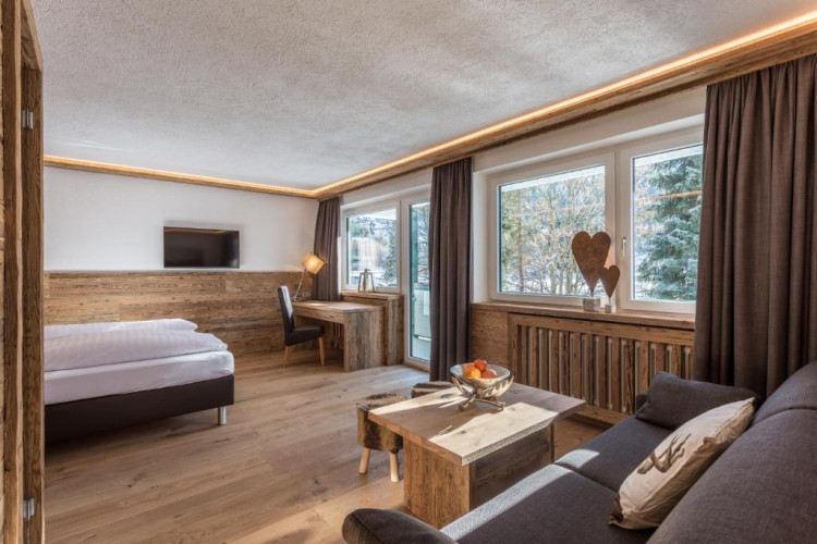 almhof-kitzlodge-alpine-lifestyle-hotel-86a536d4f5a3ae4f.jpeg