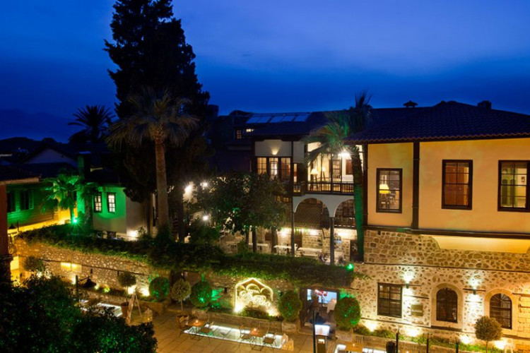 Alp Pasa Hotel