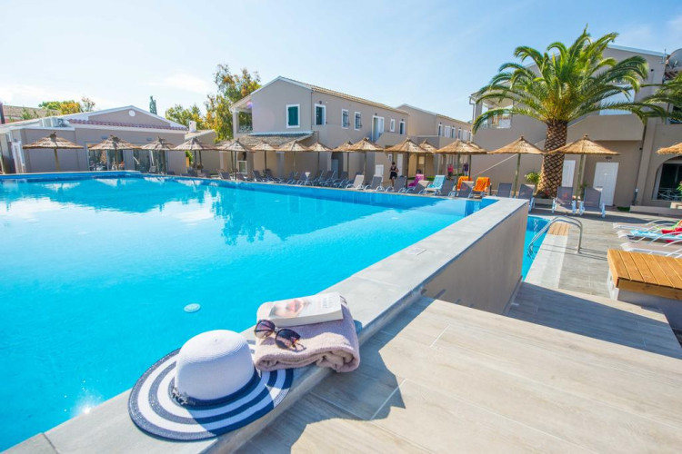 Amour Holiday Resort (Adults Only 18+)