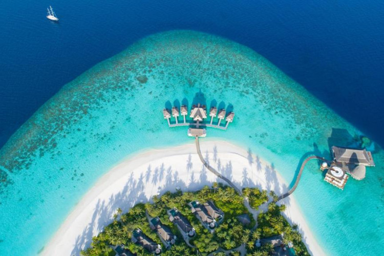 anantara-kihavah-maldives-villas-4051bf334cc7cad5.jpeg