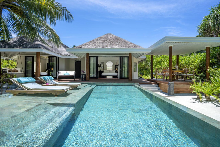 anantara-kihavah-maldives-villas-56f39071a80973c6.jpeg