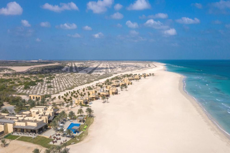 anantara-sir-bani-yas-island-al-yamm-villa-resort-09739f7c90ee6234.jpeg